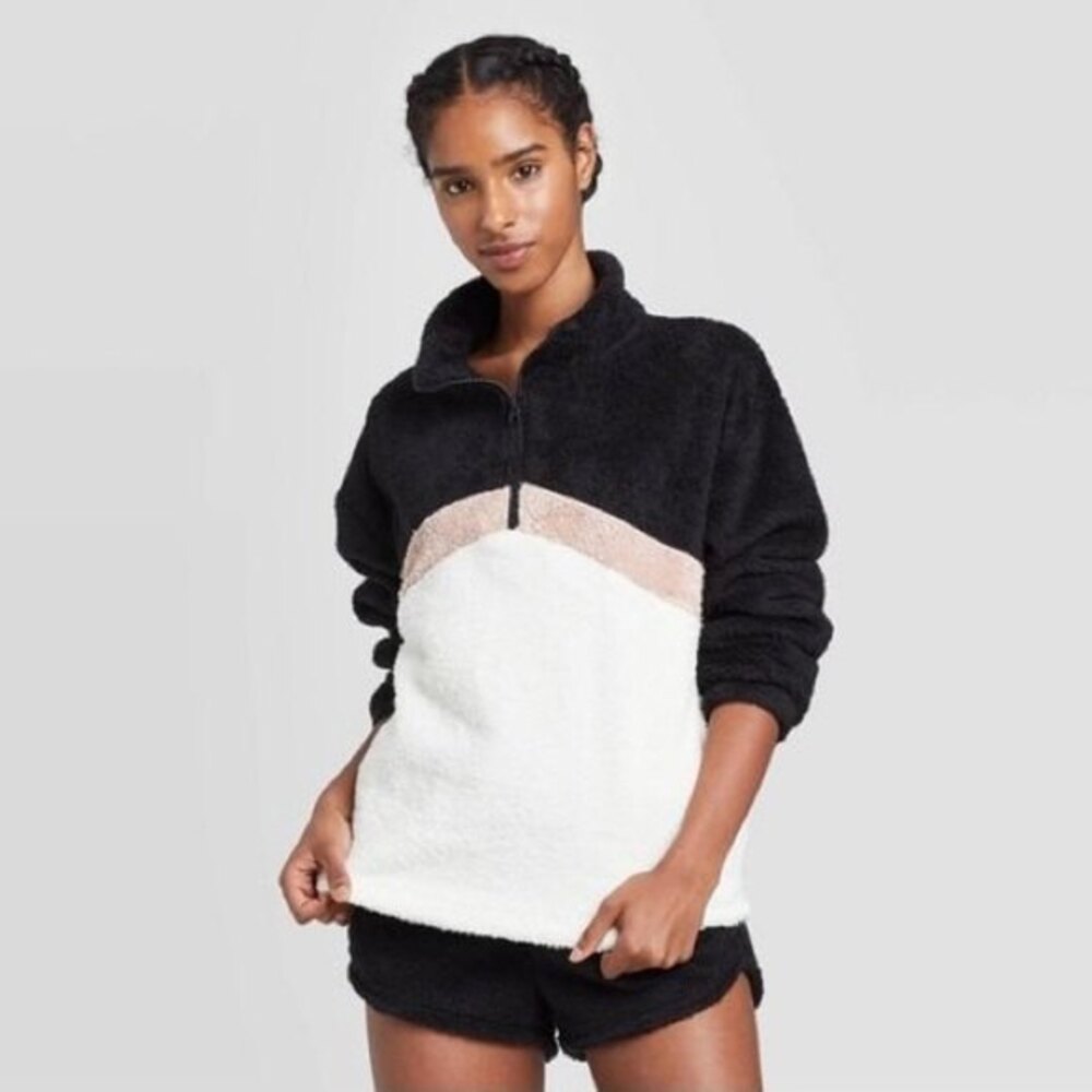 NWT Colsie Chevron Cozy Sherpa Lounge Sweatshirt